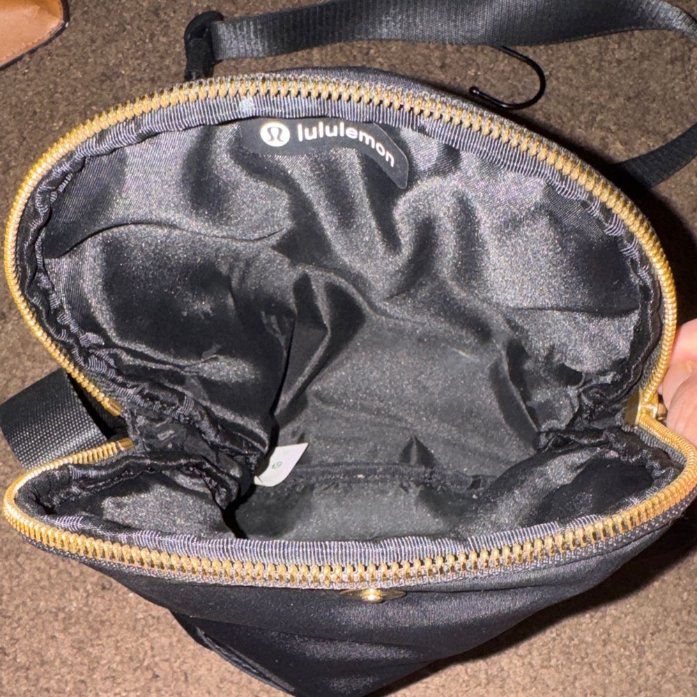 lululemon athletica Black Crossbody Bag with Gold Zippers - Picture 4 of 4